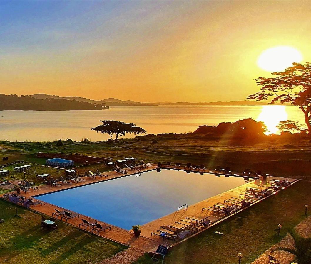 Kaazi Beach Resort Kigo Esterno foto
